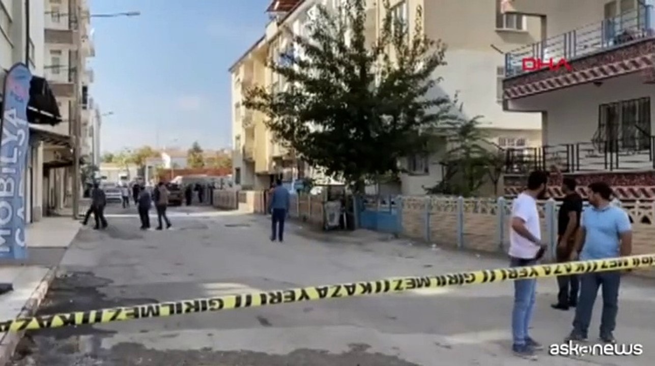 Forte scossa 5.9 in Turchia, la paura e la fuga in strada