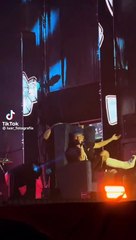 Luck Ra se presentó en la Fiesta del Pomelo en Laguna Blanca, Formosa con yeso en su pierna