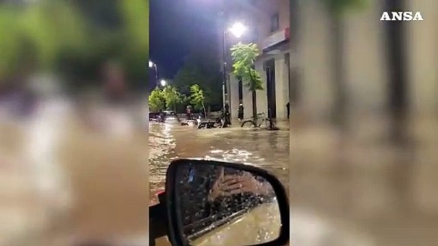 Maltempo in Marocco, Marrakech sott'acqua: allagamenti e traffico in tilt