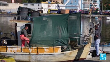 Primer grupo de migrantes interceptados en el Mediterráneo llega a Albania