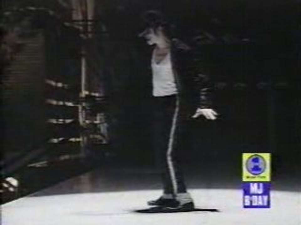 Michael jackson - Micheal jackson amazing dance