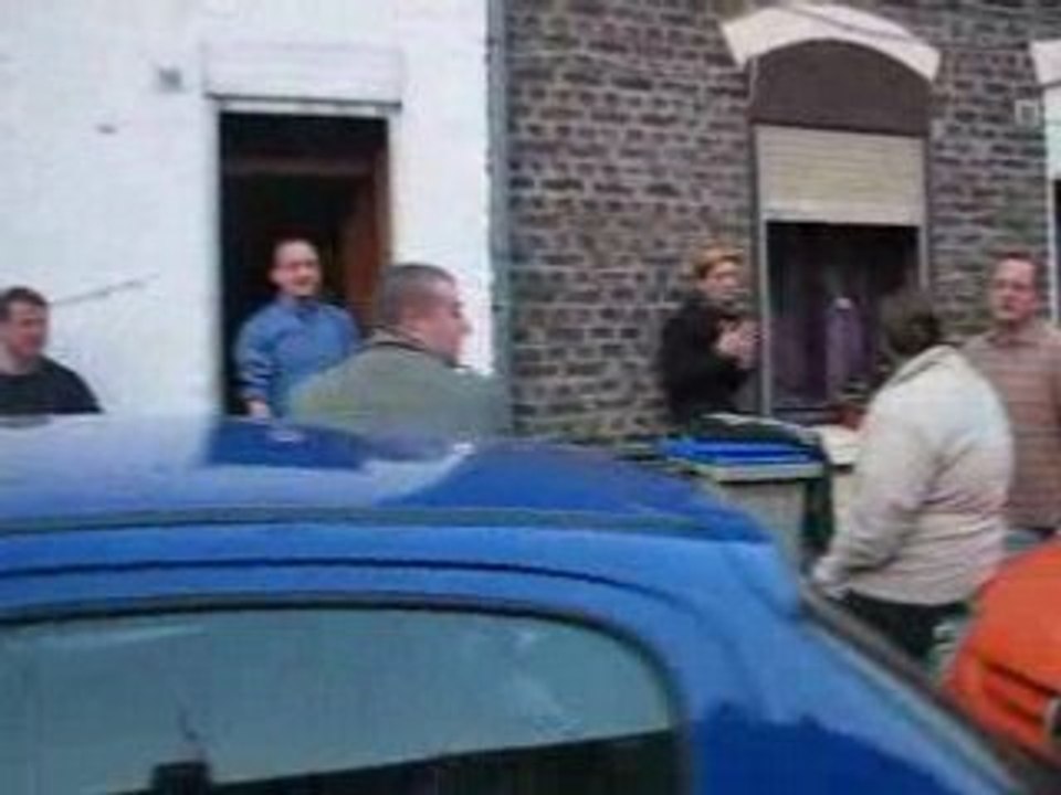22 avril 2008 devant la maisons