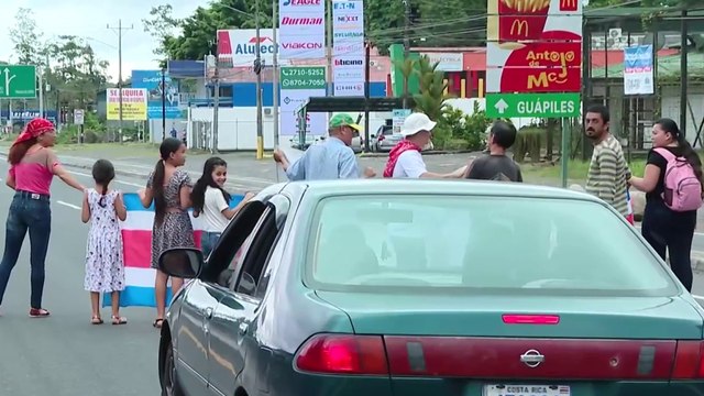 tn7-limonenses-protestan-por-intencion-del-mopt-de-construir-rotondas-en-ruta-32-161024