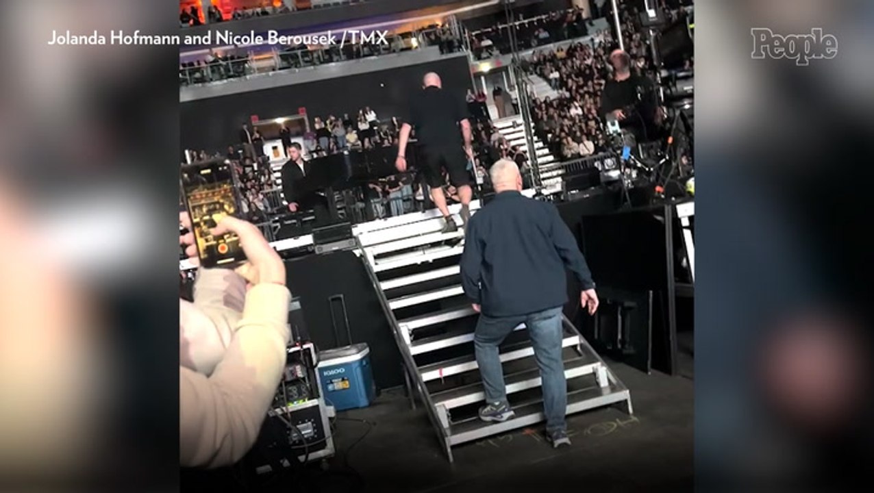 Nick Jonas Abruptly Exits Stage After Laser Pointed at Him During Jonas