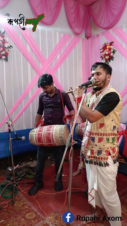Assamese Bihu Dhol and flute