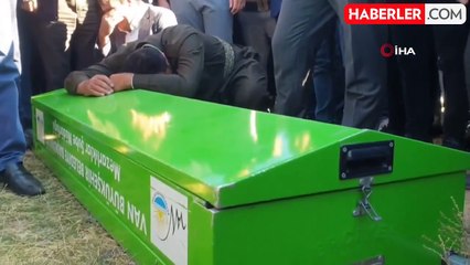 Trafik Kazasında Hayatını Kaybeden AK Partili Baba ve Oğlu Defnedildi