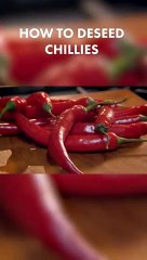 Deseeding Chilies #Shorts