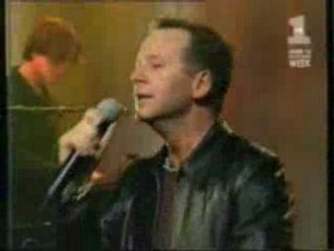 Simple Minds-Someone Somewhere in Summertime