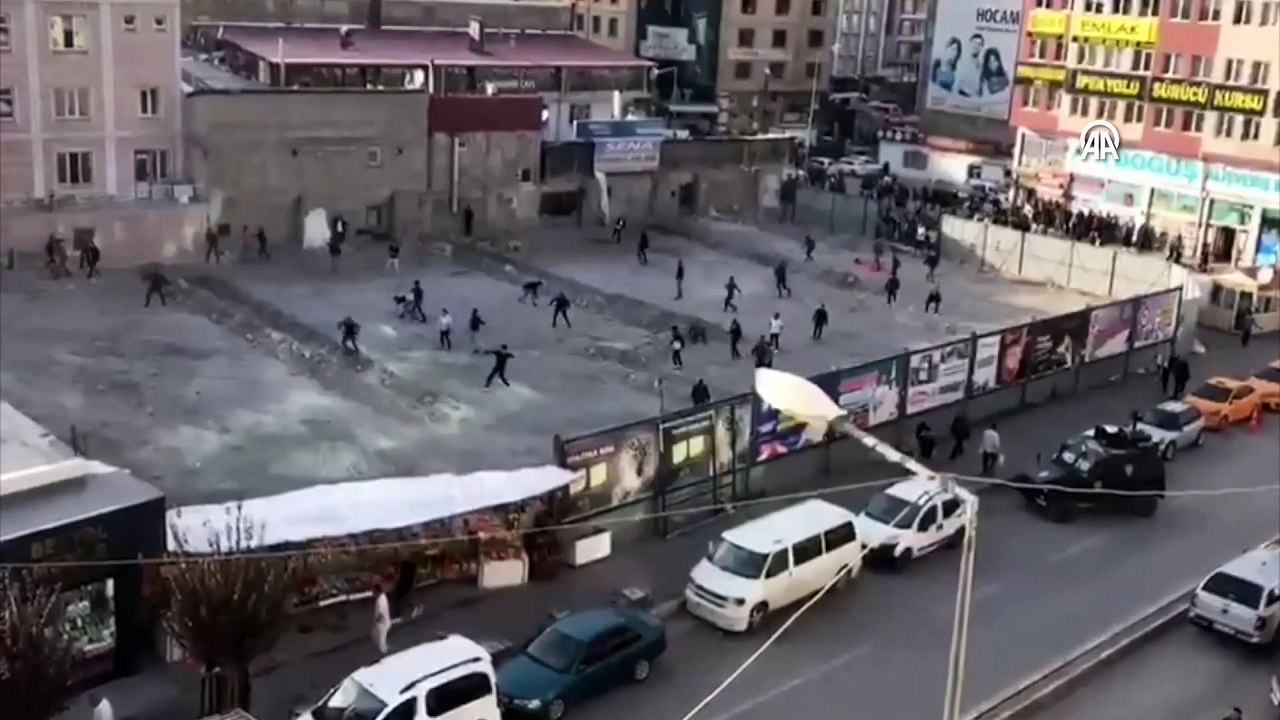 Van'da taşlı sopalı kavga