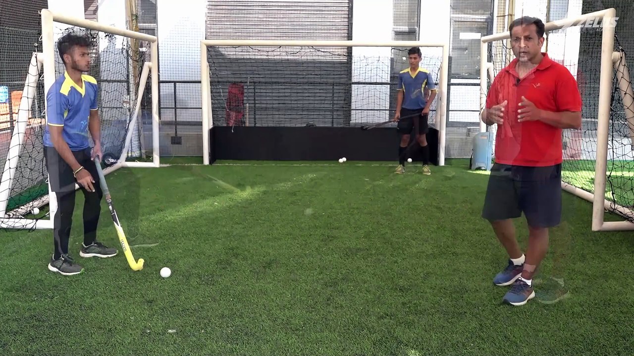 Hockey - The forehand stop