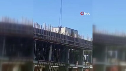 Şoke Eden Olay: İşçi Kule Vincin Halatına Oturdu