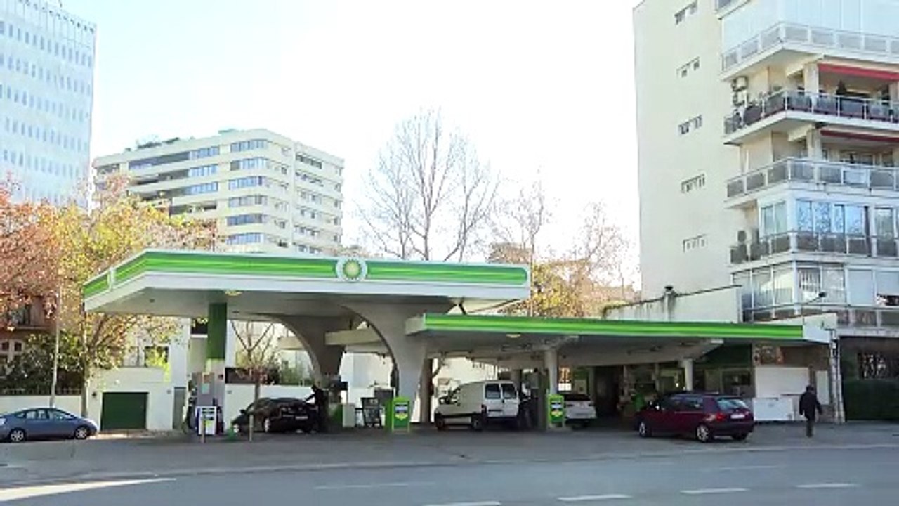 Los carburantes se encarecen hasta un 1,54% y registran su primera subida en tres meses