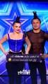 تعليق طريف من باسم يوسف في الحلقة الأولى من برنامج Arabs Got Talent: روتين شعرك إيه؟