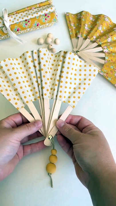 DIY Fans Tutorial via: @aacut