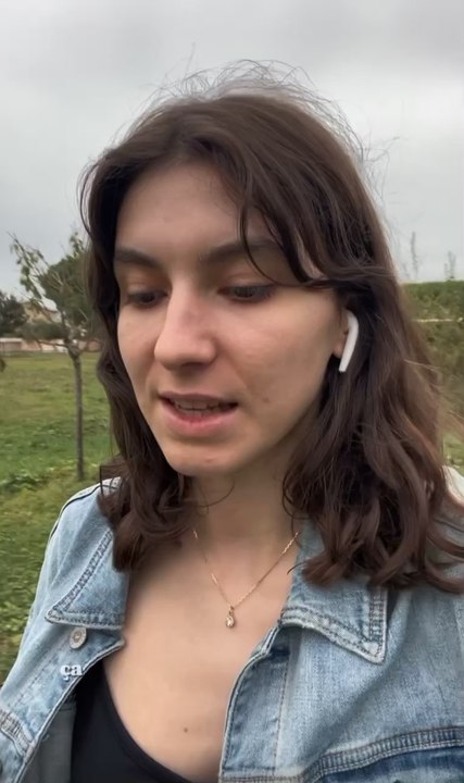 C’est NORMAL d’avoir des moments difficiles avec des baisses de moral ! La santé mentale n’est PAS linéaire, elle évolue par vague et par période ! Acceptez vos émotions et parlez-en pour ne pas trop accumuler !  TU ES TA PRIORITÉ