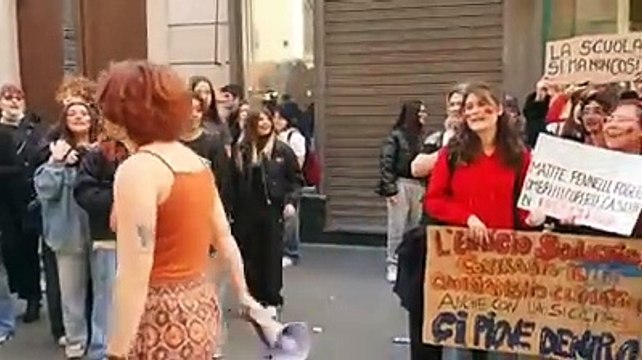 A scuola s?, ma non cos? : la protesta degli studenti su corso Marrucino