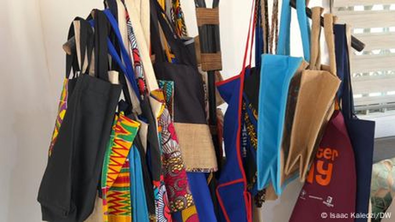 Ghana: Creating trendy bags from discarded cocoa beans sacks