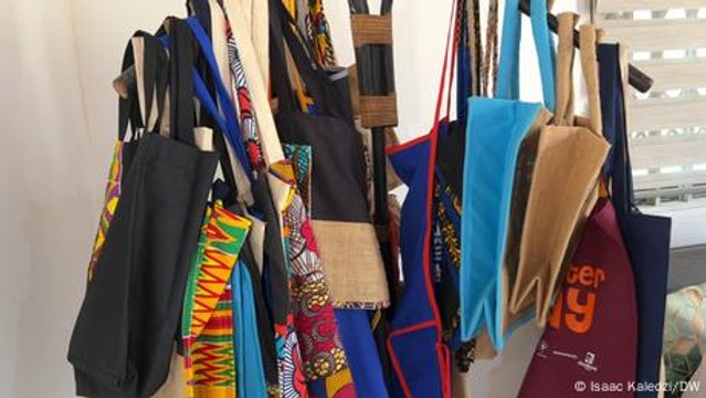 Ghana: Creating trendy bags from discarded cocoa beans sacks