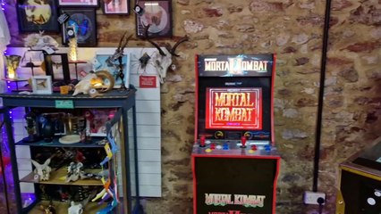 Discover Kitsch Mitch Kettering: The Quirky Pop Culture Gift Shop in The Yards 🎁