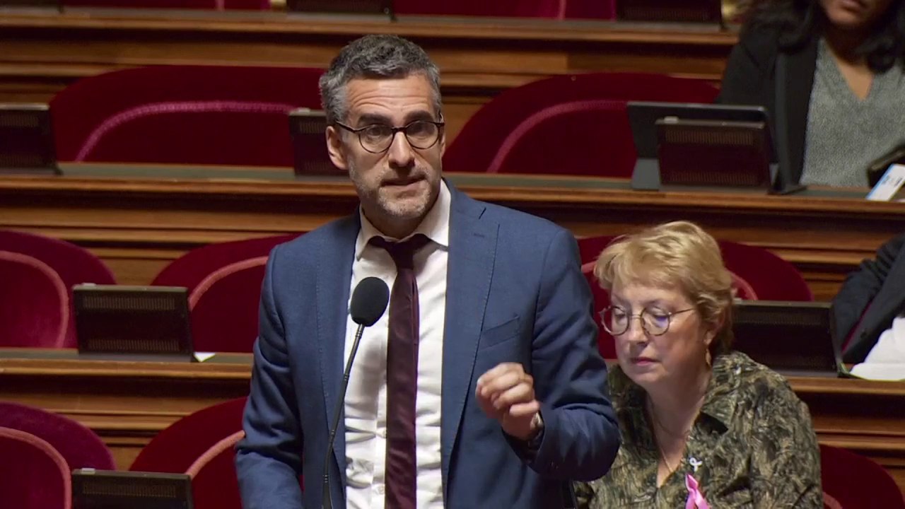 Yan Chantrel (PS) pointe les "petits télégraphistes de Bolloré" lors d’un débat au Sénat