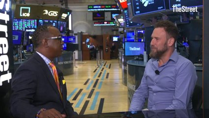 How using “alternative data” can help make investing decisions