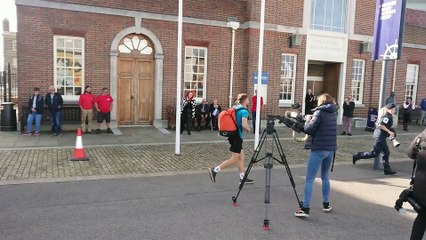 Royal Navy technician runs 16 marathons in 13 days for mum's cancer treatment