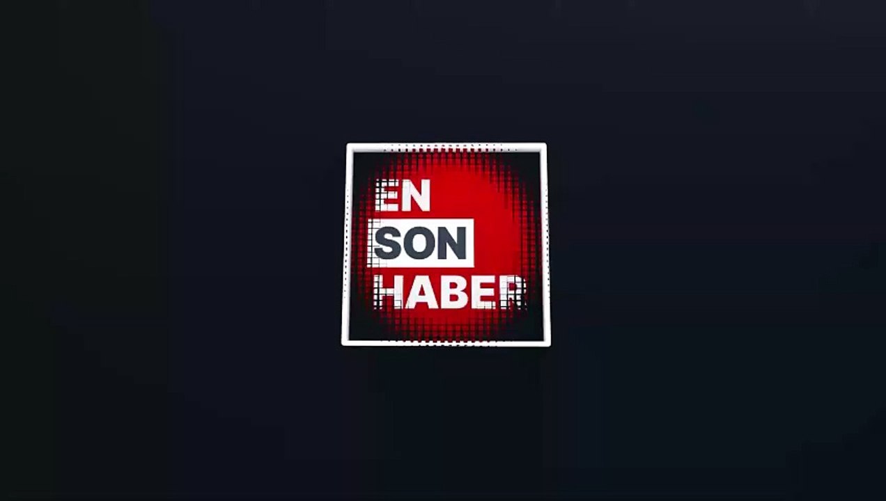 Müzik sesinden rahatsız olan köpek