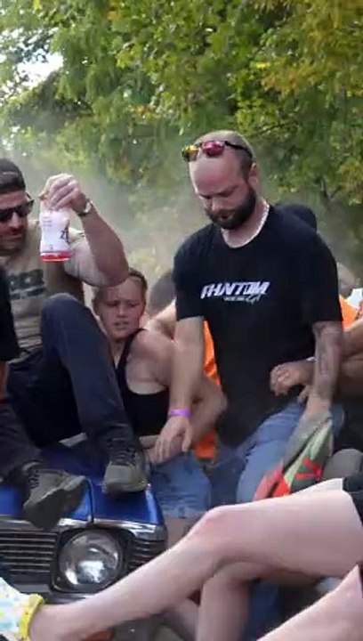 Nova takes out crowd. The starting line is a dangerous place to be. When you don't think things can go wro...ters told spectators approximately 25 times or more to not be on the starting line, however people chose to not listen. Th