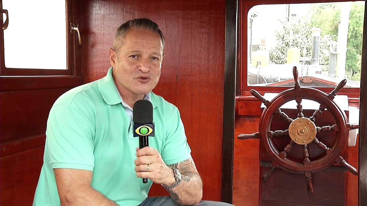 Lancha Igara volta a ser atração no Museu do Porto, em Santos