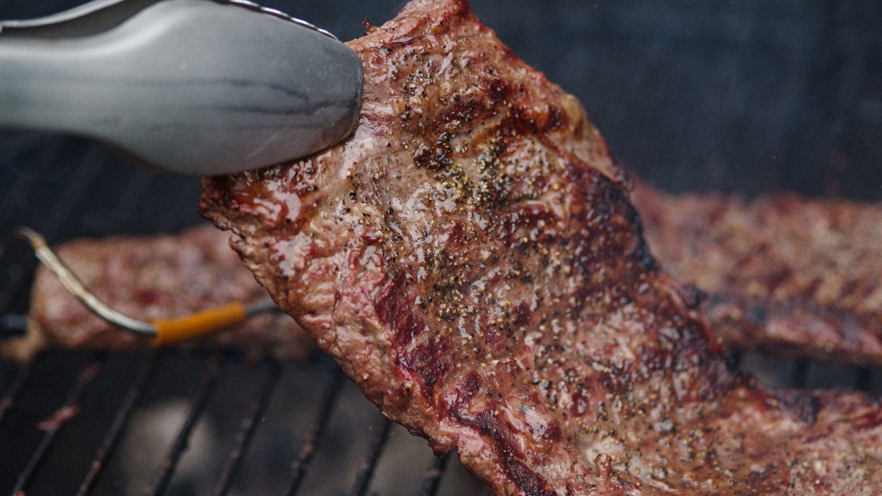 The Steak Cut That Butchers Secretly Love video Dailymotion