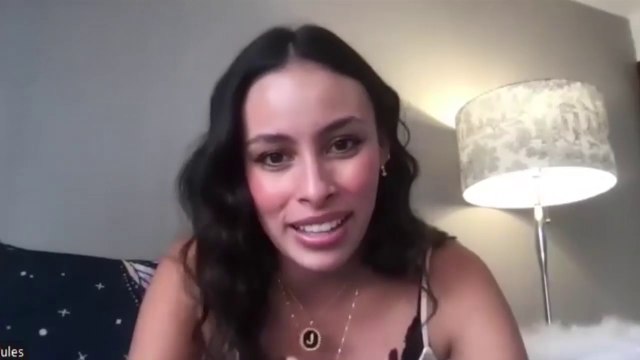 ext-jules-cantante-colombiana-3-171024