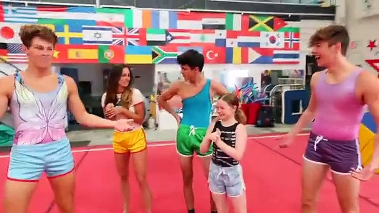 Ninja kids.KIDS VS ADULTS EXTREME GYMNASTICS CHALLENGE BEN AZELART