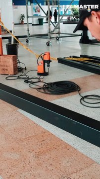 Reel Instalación Pantalla LEDMASTER en Corazonistas Bogotá #pantallaled #reel #reels #publicidad #branded content