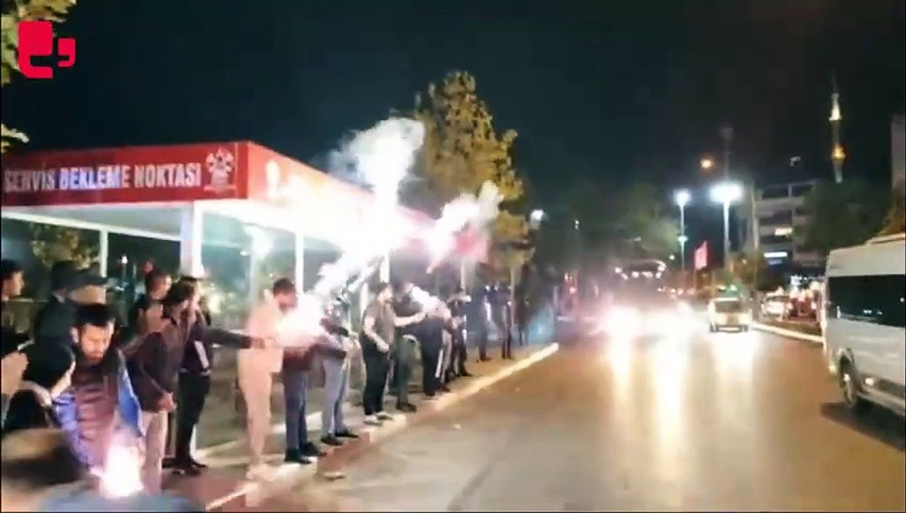 Müzakere yolu açılmıştı: Direnişteki Fernas işçileri Soma'ya döndü