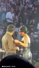 El video de Christian Nodal y Ángela Aguilar discutiendo en el escenario