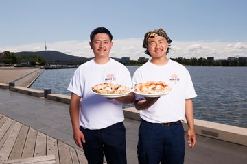 World-class pizza beside Lake Burley Griffin