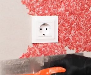 Extraordinary way to fix damaged wall!