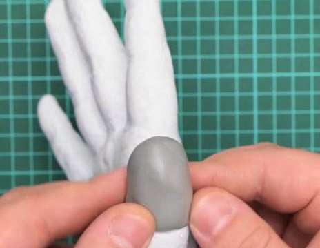 Leather glove for a brutal biker!