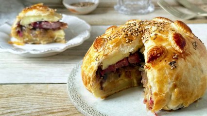 Pastel de hojaldre relleno de confit de pato - Cocina Fácil