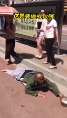 A hot girl exposed beggar