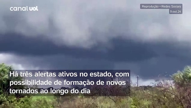 Furacão Milton causa tornado em rodovia na Flórida; 12 milhões de pessoas estão sob alerta.
