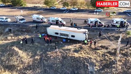 Скачать видео: Aksaray-Ankara karayolunda otobüs şarampole devrildi, ilk belirlemelere göre 6 ölü ve çok sayıda yaralı olduğu öğrenildi