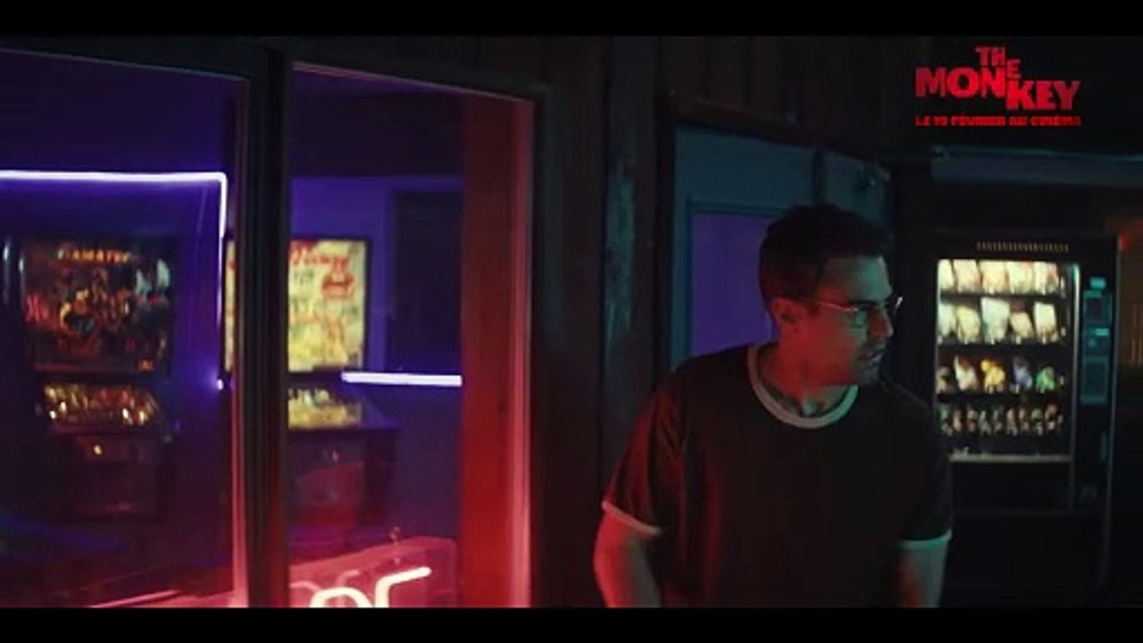 The Monkey Bande Annonce VF (2025, Horreur) Theo James, Elijah Wood