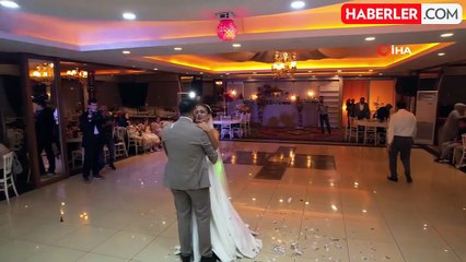 Kadın Şoför, Tırını Düğün Arabası Olarak Süsledi