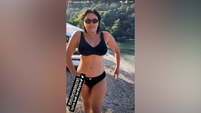 Nurgül Yeşilçay ti'ye aldı