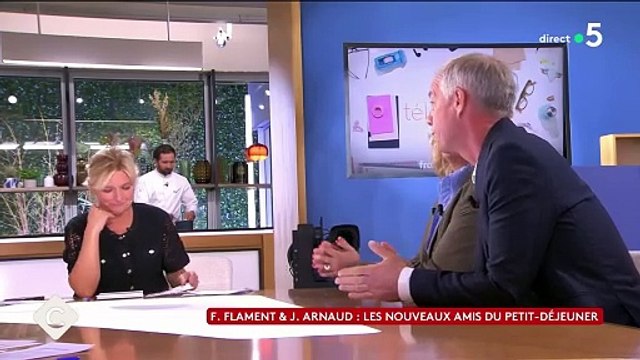 Julien Arnaud se confie sur son départ de TF1 pour France 2 dans C à vous