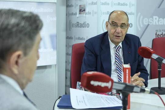 Federico entrevista a Alejo Vidal-Quadras por la manifestación contra Sánchez