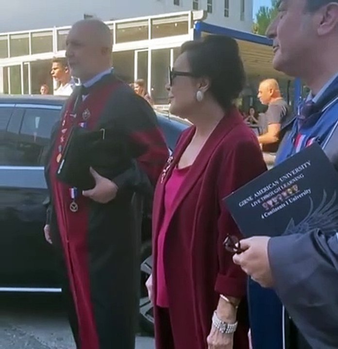 Türkan Şoray'a fahri doktora unvanı