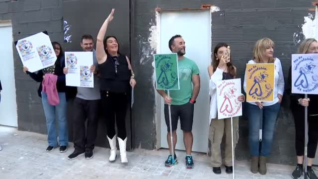 Cadena humana en Valencia contra las viviendas turísticas