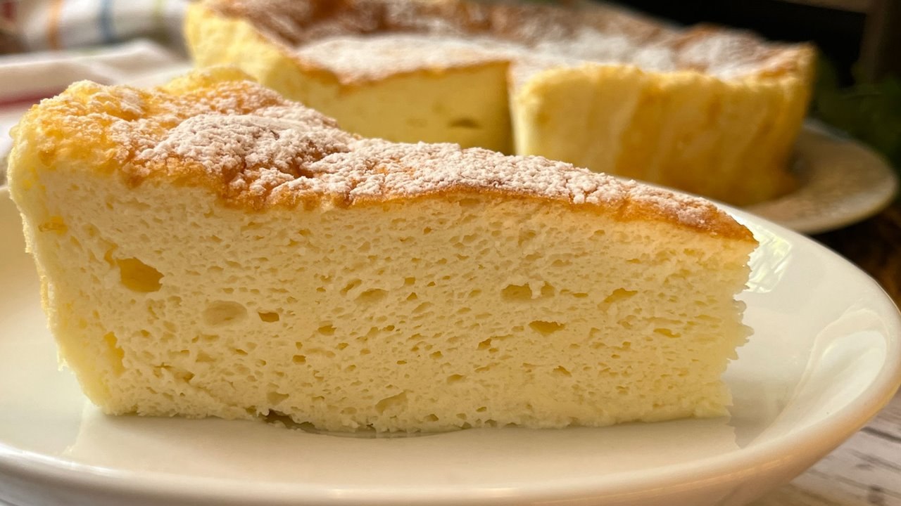 Tarta ligera de yogur griego - Cocina Fácil